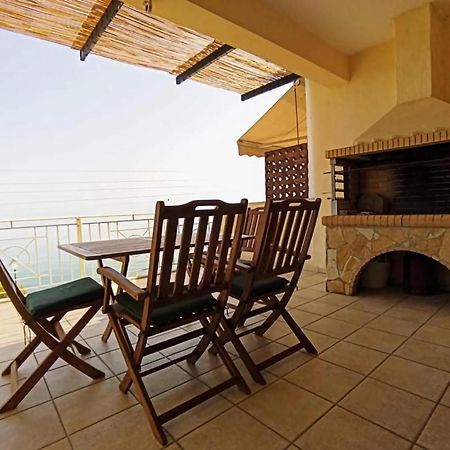 Derveni Seaside Apartments "Penthouse" Luaran gambar
