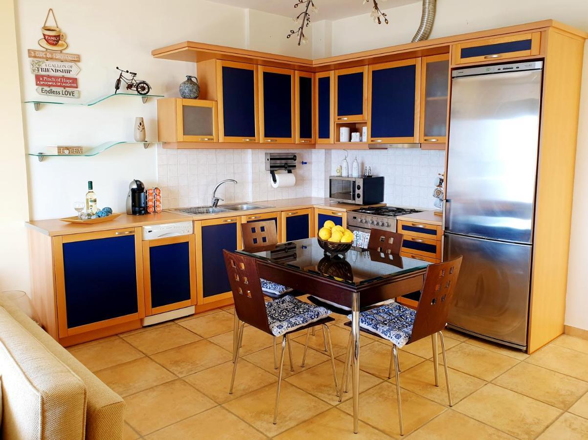 Derveni Seaside Apartments "Penthouse" Luaran gambar